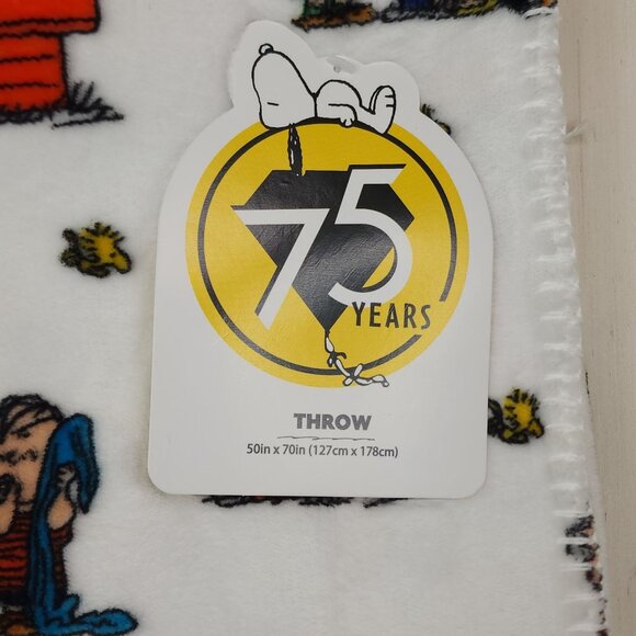 Peanuts 75th Anniversary Throw Blanket 50" x 70" Polyester Snoopy & Woodstock De - Picture 6 of 14